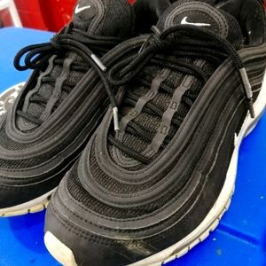Nike Air Max 97 size 9